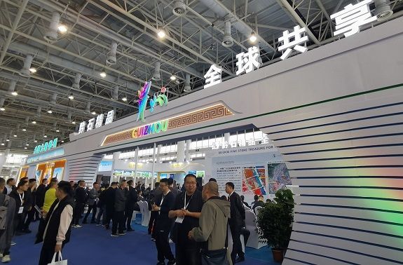 公司助力貴州石企組團(tuán)亮相 第二十四屆廈門(mén)國(guó)際石材展 